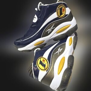 Rare Vintage Basketball 🏀 Shoes Size 10